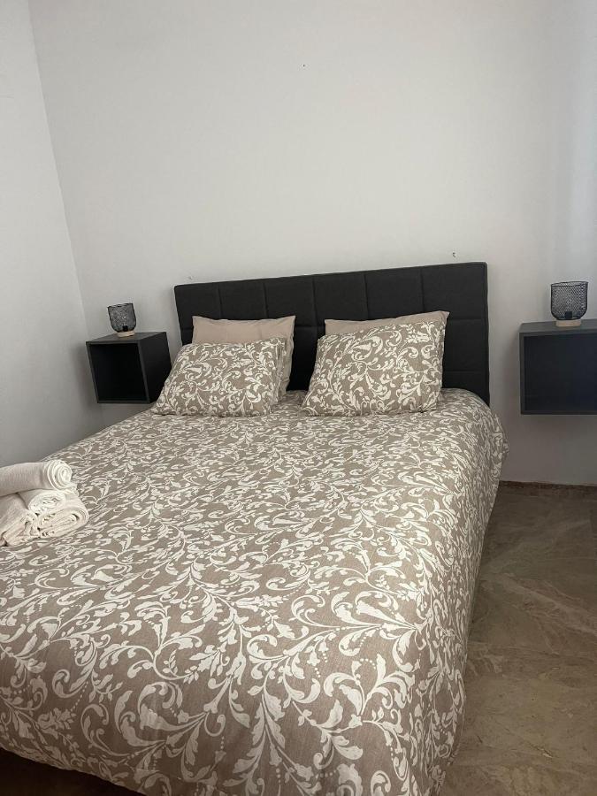 فندق Astral-Habitacion Doble Privada En Casa Compartida-Uebica2 مايرينا ديل ألخارفي المظهر الخارجي الصورة