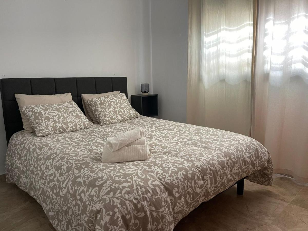فندق Astral-Habitacion Doble Privada En Casa Compartida-Uebica2 مايرينا ديل ألخارفي المظهر الخارجي الصورة