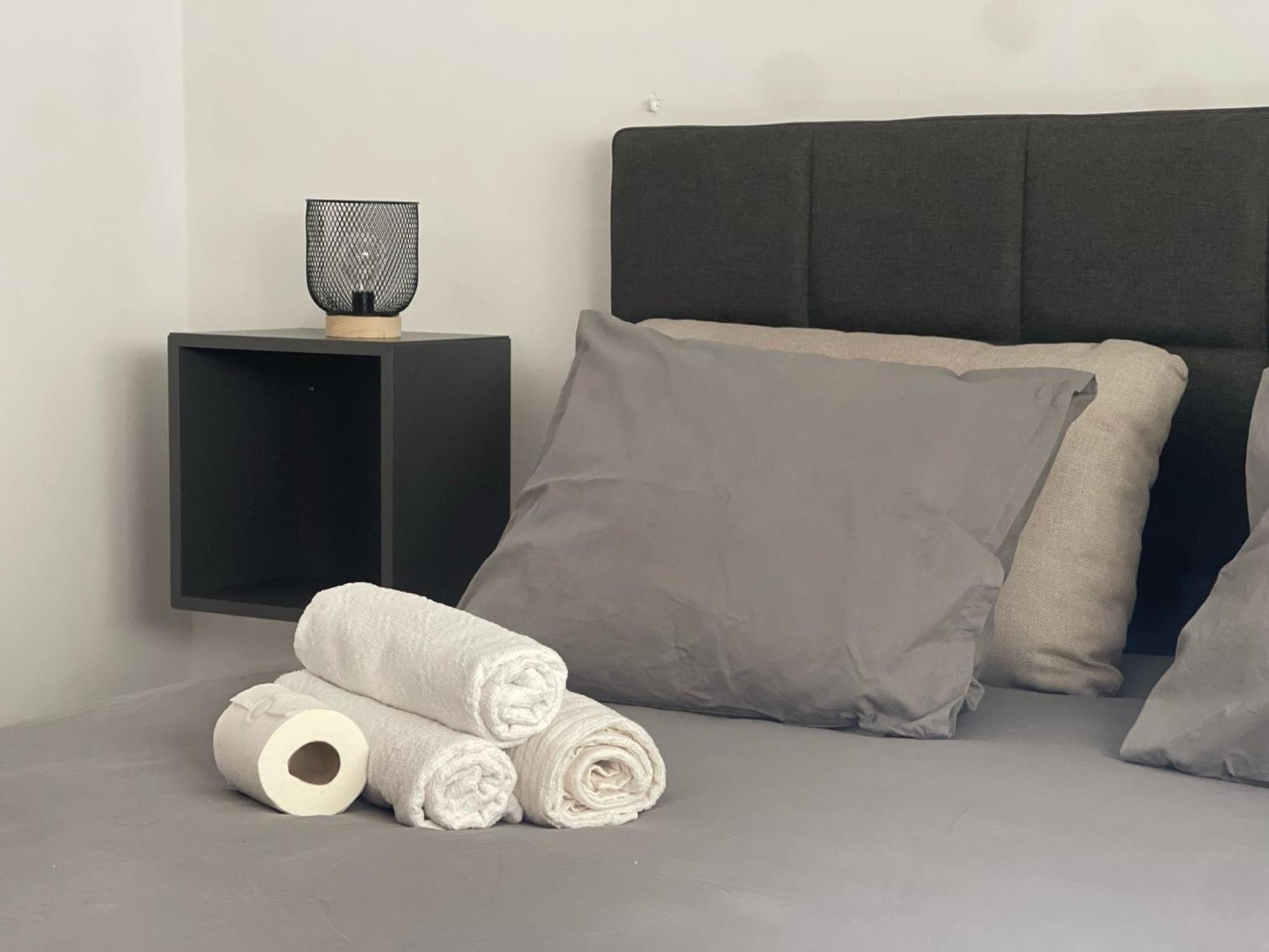 فندق Astral-Habitacion Doble Privada En Casa Compartida-Uebica2 مايرينا ديل ألخارفي المظهر الخارجي الصورة