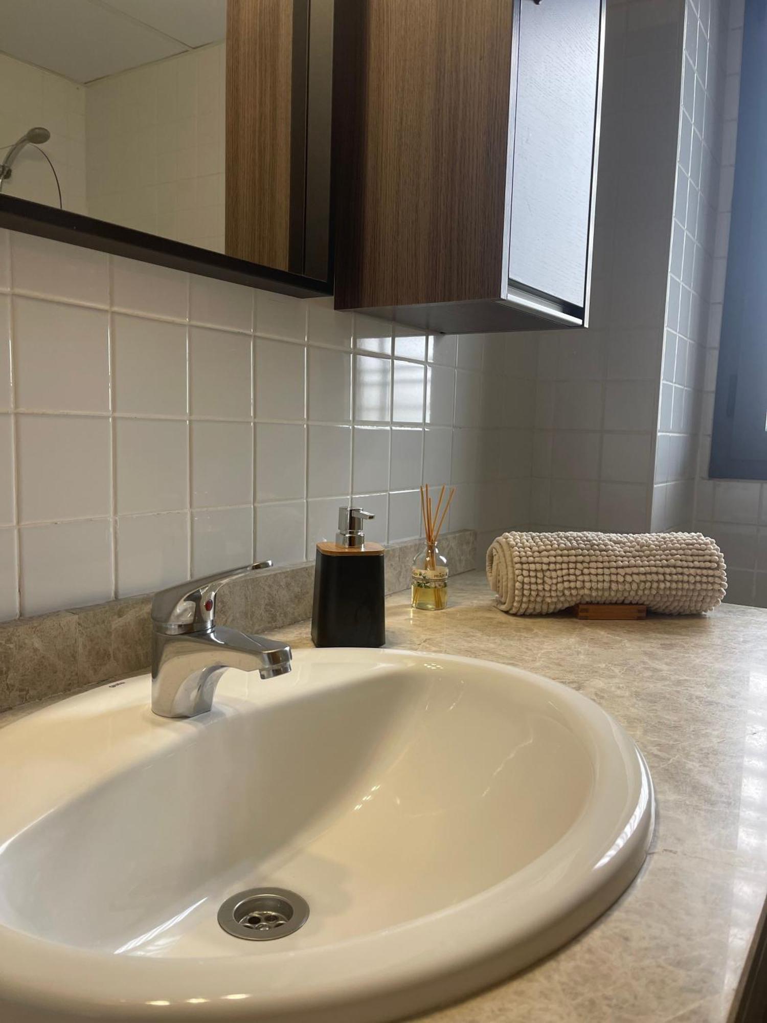 فندق Astral-Habitacion Doble Privada En Casa Compartida-Uebica2 مايرينا ديل ألخارفي المظهر الخارجي الصورة